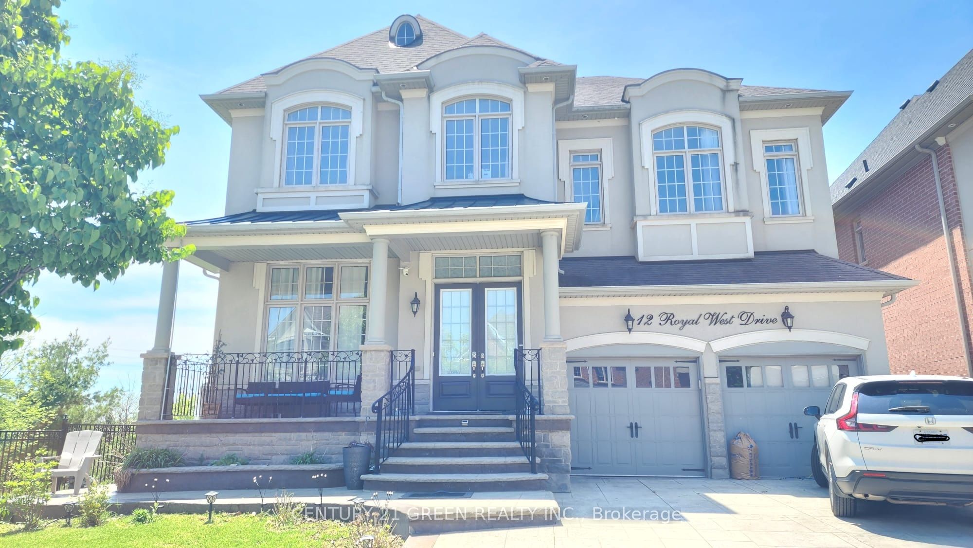 12 Royal West Drive, Brampton, ON, L6X 2X3