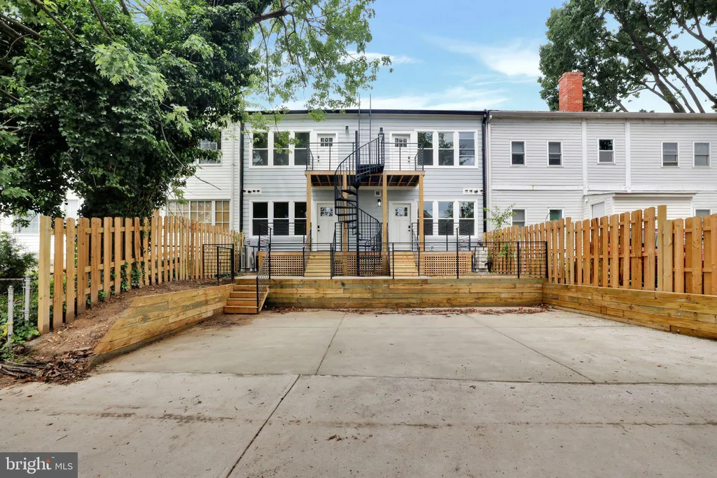 Additional image 25 of 4019 9th Street NE Unit 2, Washington, DC 20017