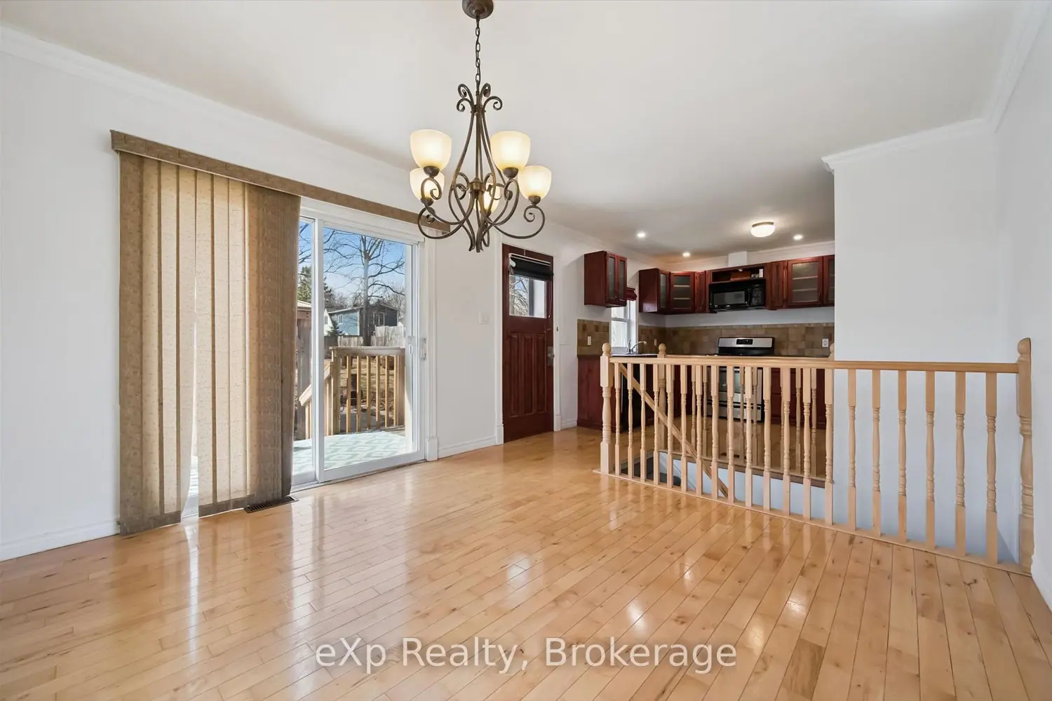 184 Stevenson Street photo 5