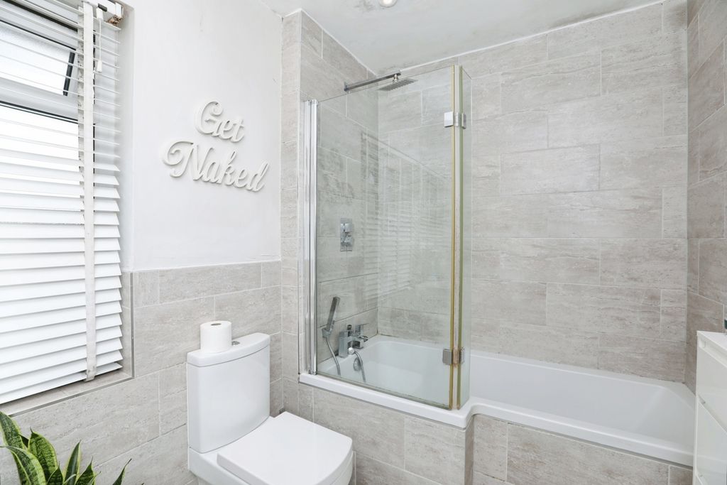Additional image 9 of 3 bed semi-detached house for saleManor Grove, Sittingbourne, Kent ME10
