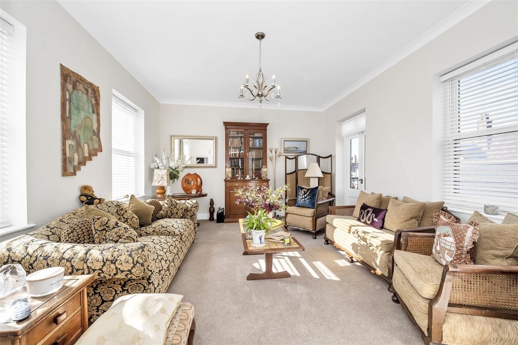 Additional image 2 of 2 bed flat for saleHatter Street, Bury St. Edmunds IP33
