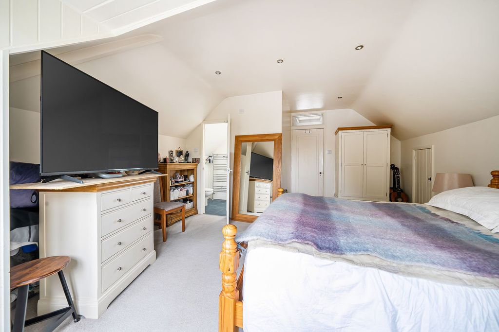 Additional image 8 of 4 bed detached bungalow for saleFarm Close, Elmer, Bognor Regis PO22