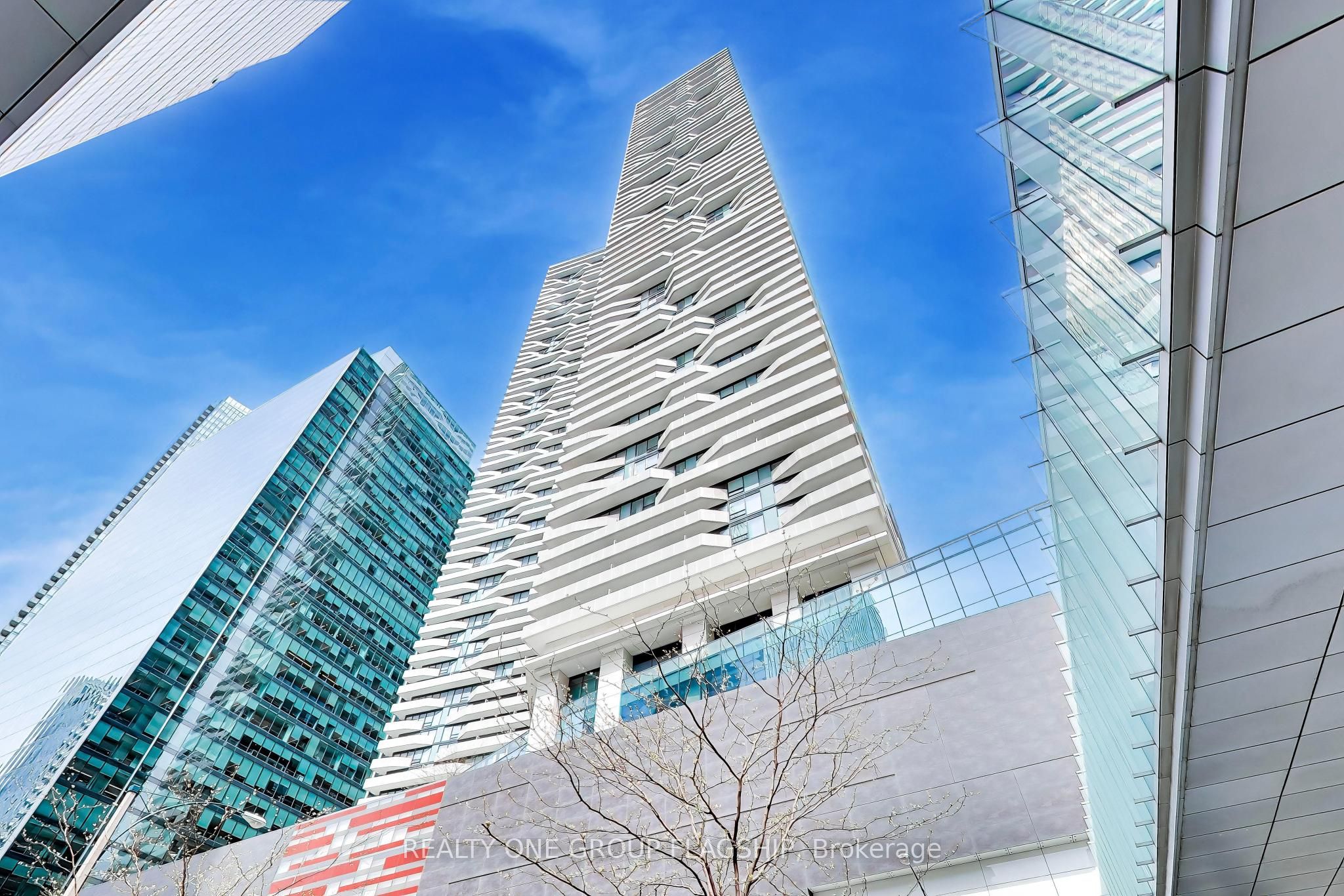 Additional image 2 of 2107-88 Harbour Street, Toronto, ON, M5J 0C3