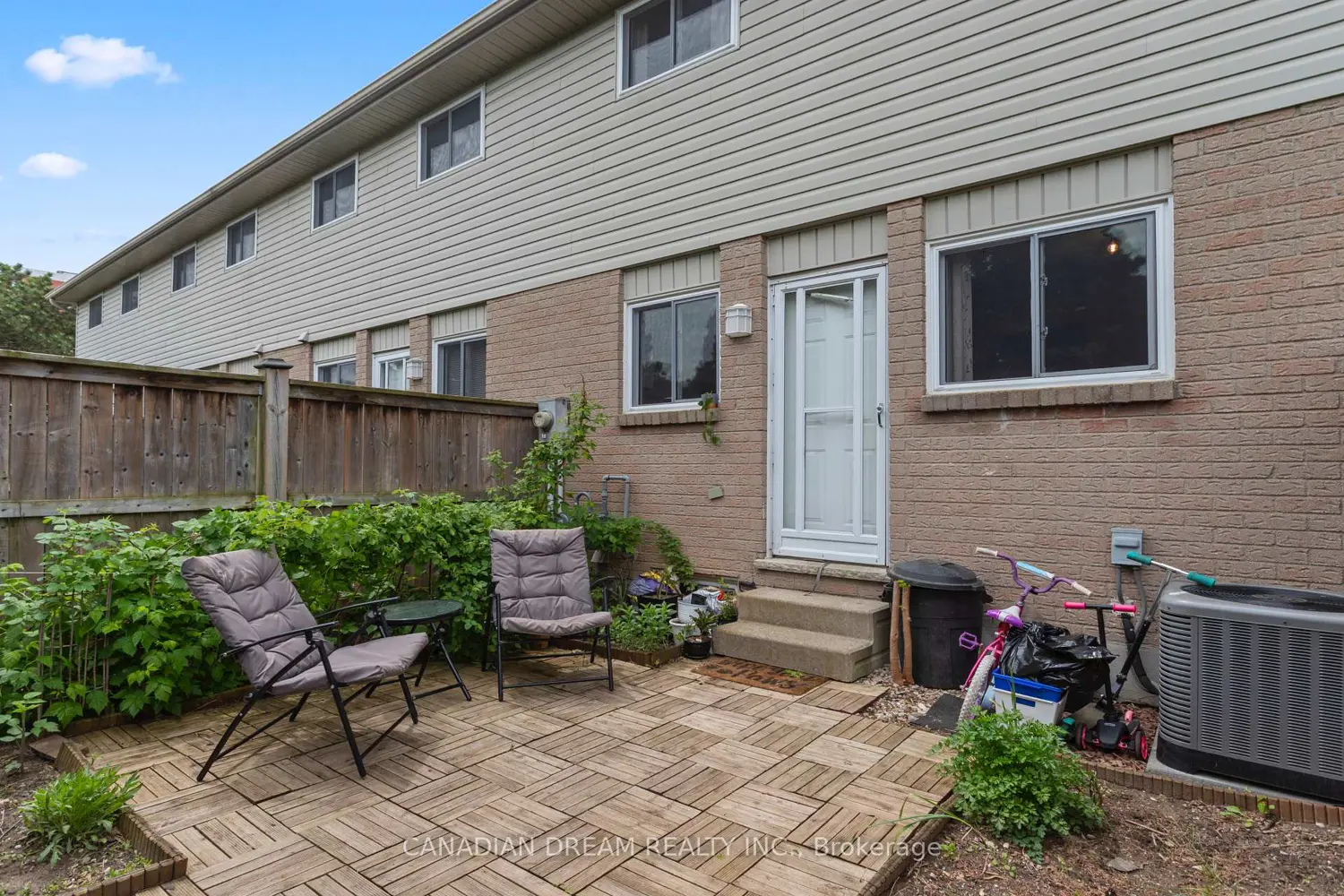Additional image 18 of 1095 Jalna Boulevard 20
