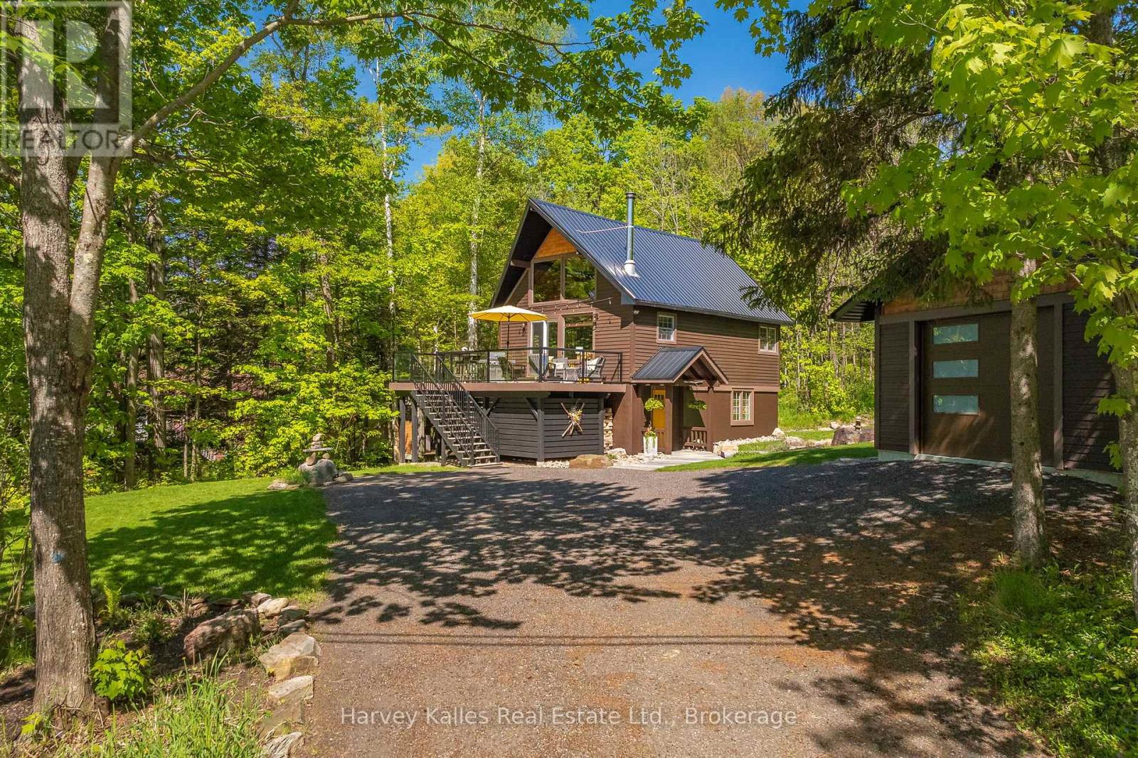 157 CHALET CRESCENT