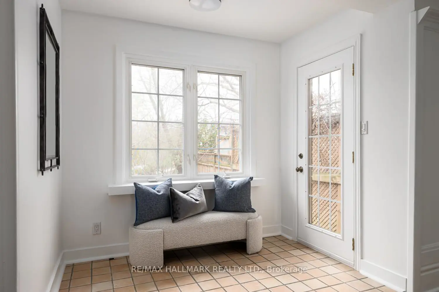 167 Welland Avenue photo 5