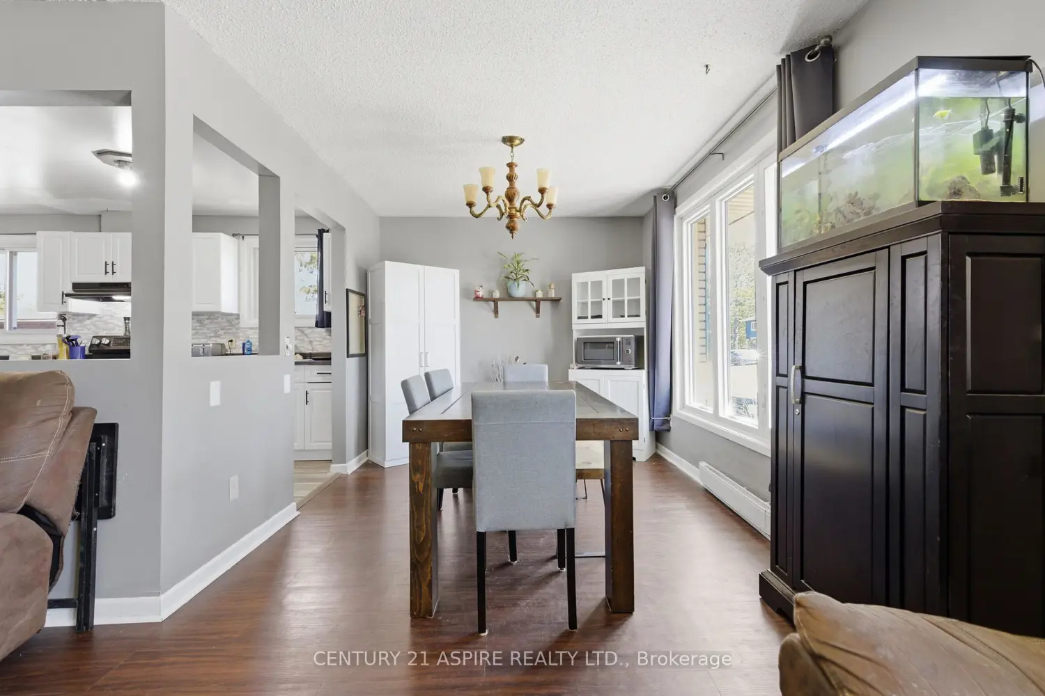Additional image 3 of 93 Frontenac Crescent