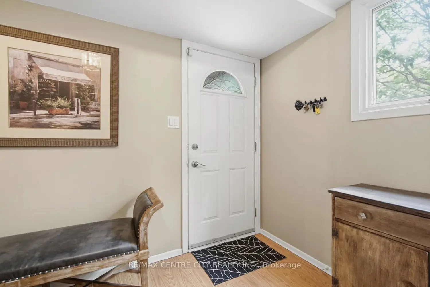 Additional image 3 of 461 Everglade Crescent