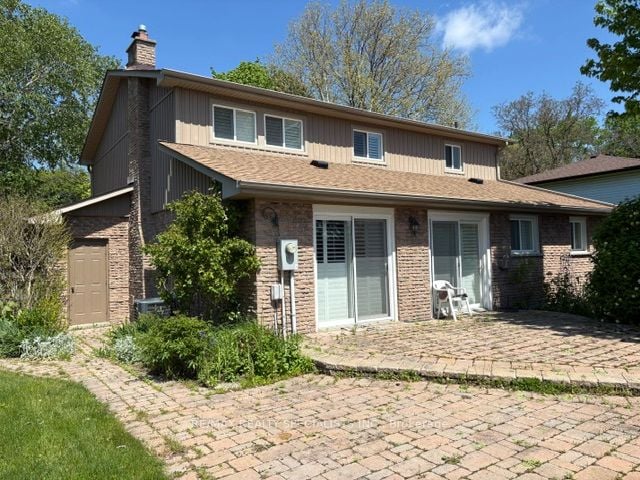 432 Isabella Avenue, Mississauga, ON, L5B 2G2