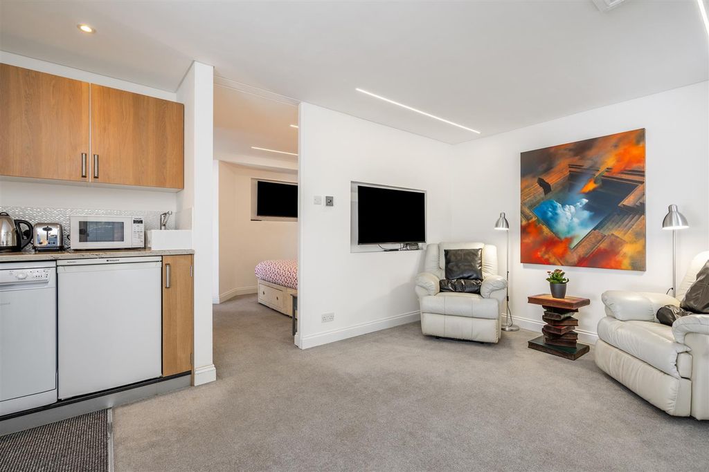 Additional image 28 of 4 bed detached house for saleAlderbrook Road, Solihull B91