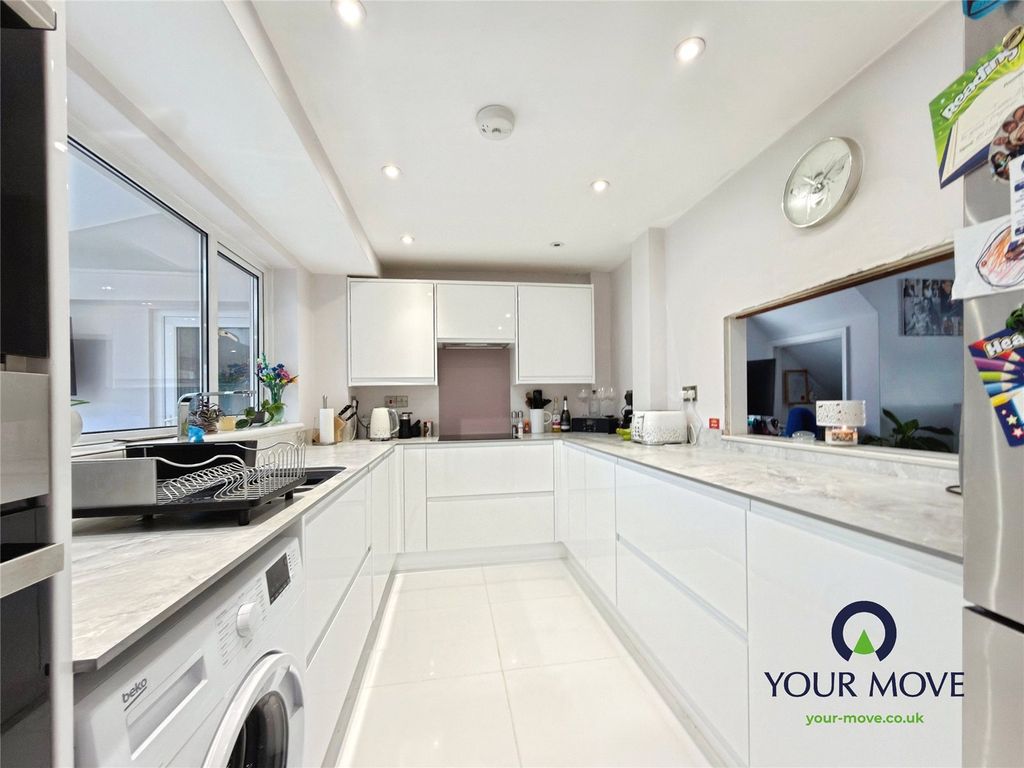 Additional image 4 of 3 bed semi-detached house for saleWindermere Avenue, Ramsgate, Kent CT11