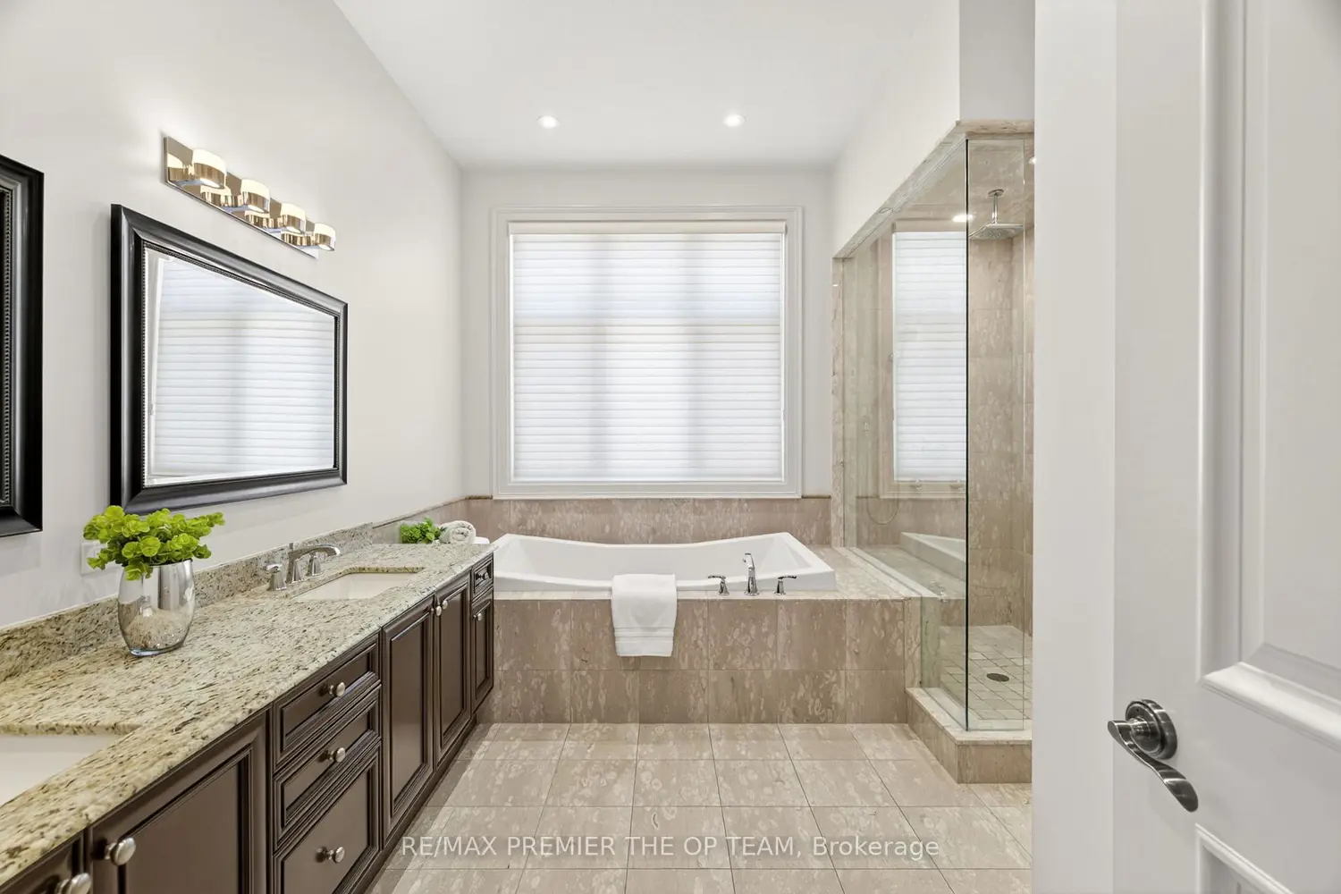 Additional image 11 of 24 Grand Vellore Crescent