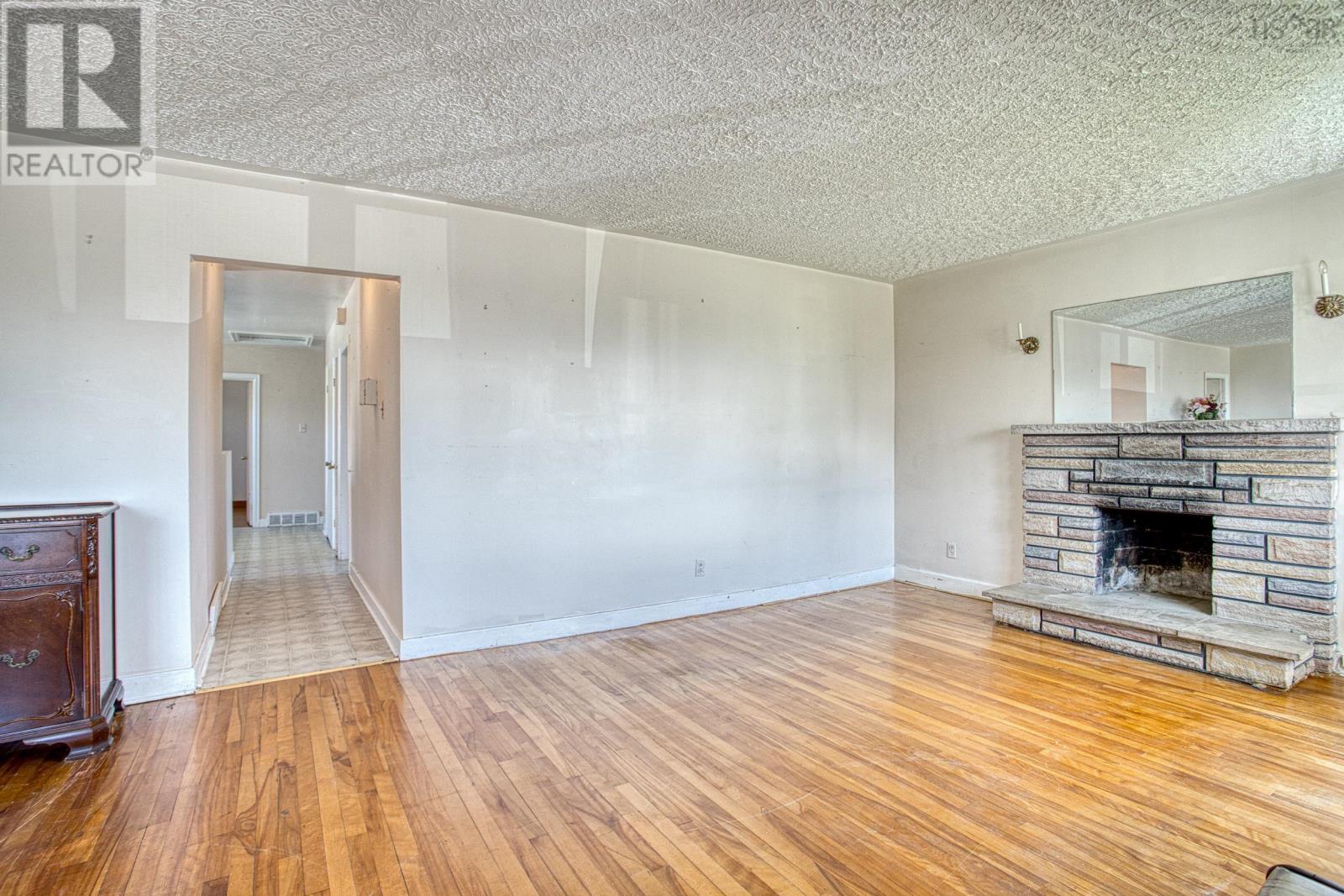 Additional image 5 of 32 Arvida Avenue, Halifax, NS, B3R1K6