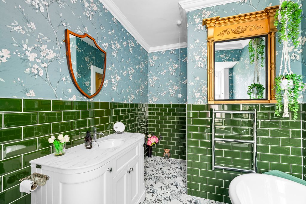 Additional image 16 of 2 bed flat for saleFlat 6, Finavon Castle, Finavon, Forfar DD8
