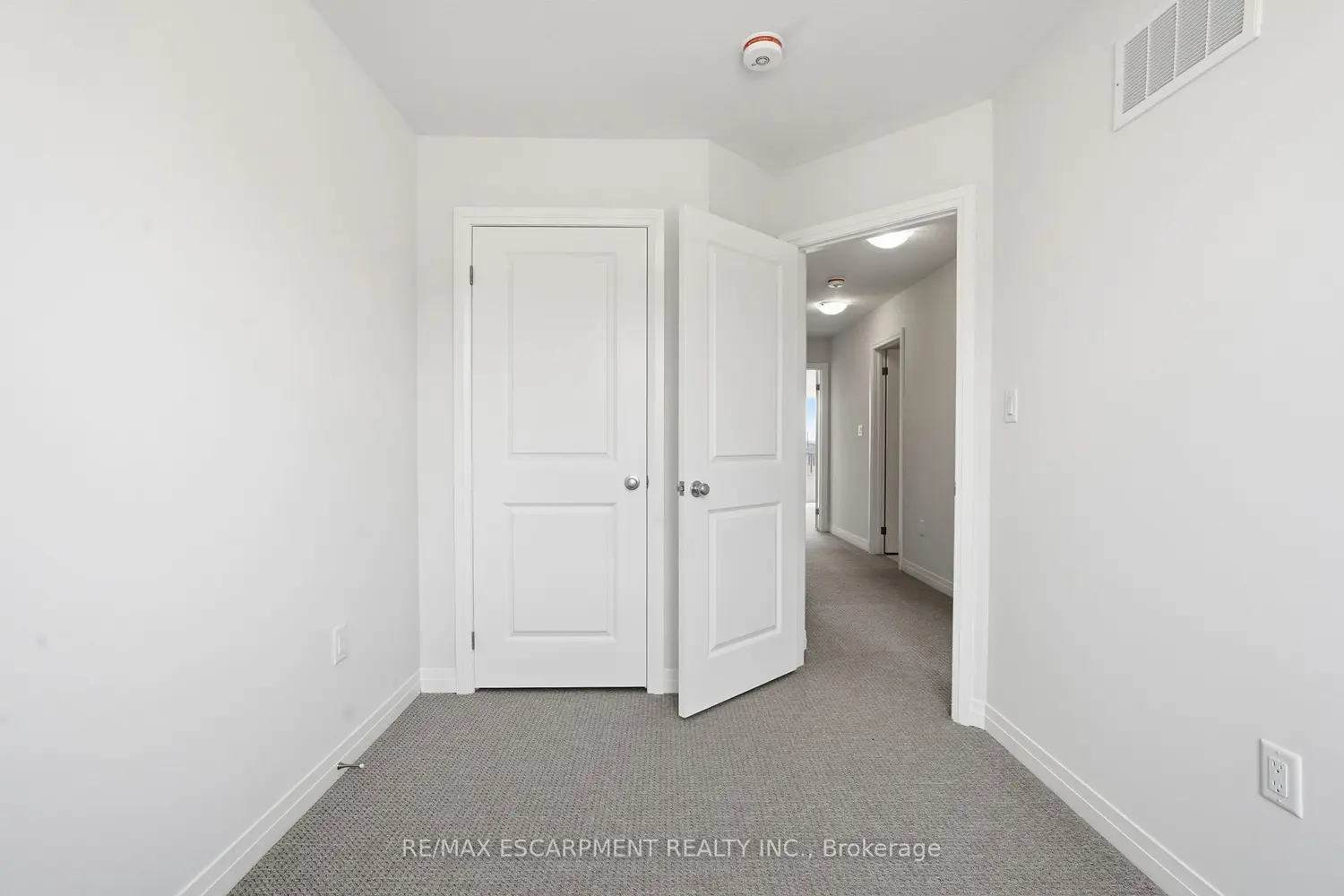 Additional image 17 of 155 Equestrian Way Unit 33