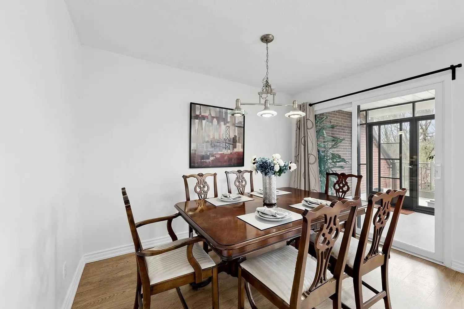 Additional image 6 of 530 Falgarwood Drive 21