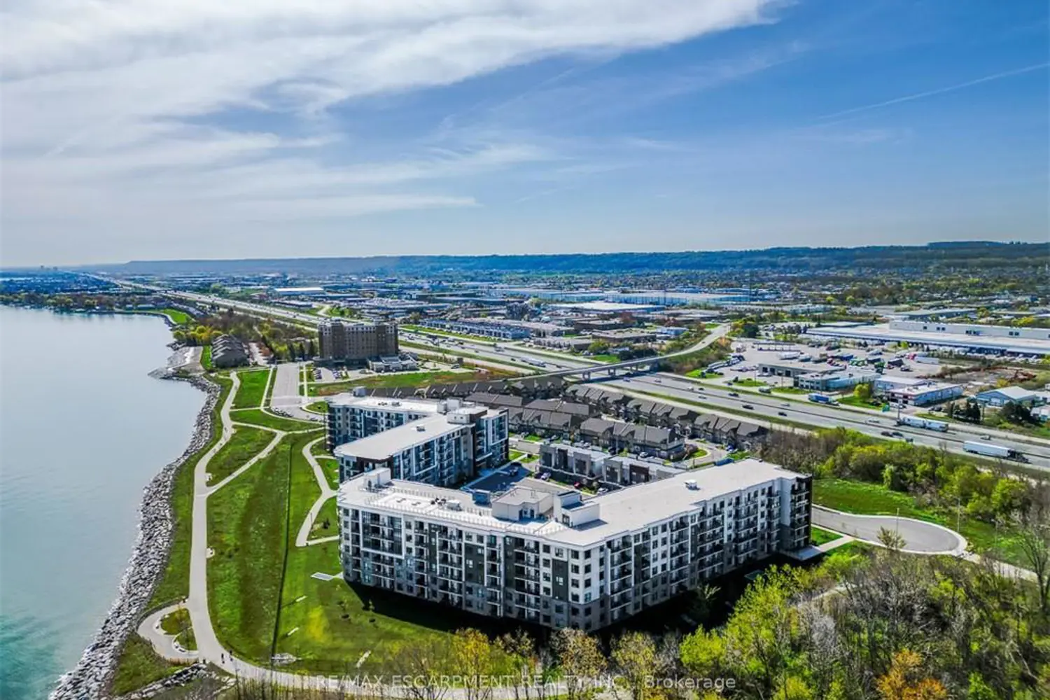 125 Shoreview Place 102