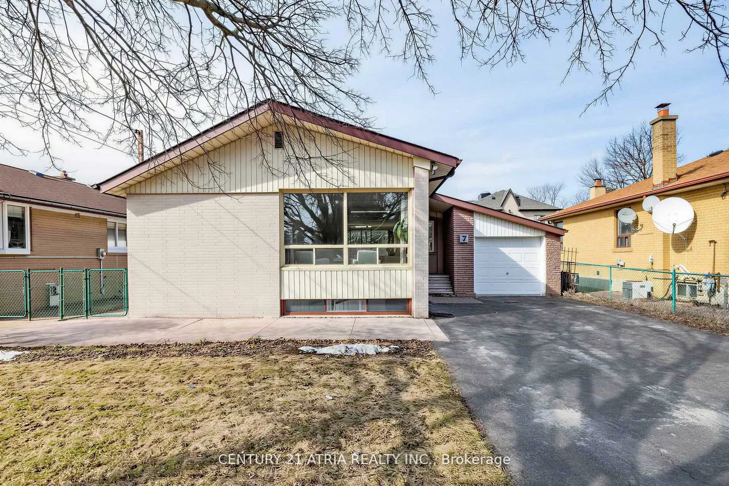 7 Rockport Crescent