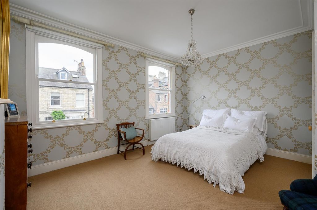 Additional image 7 of 4 bed terraced house for saleBewlay Street, Bishopthorpe Road, York YO23
