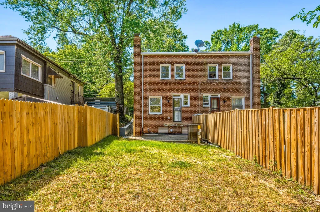 Additional image 30 of 1712 U Street SE, Washington, DC 20020