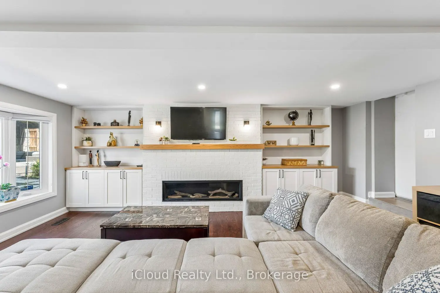Additional image 10 of 43 Ferndale Crescent