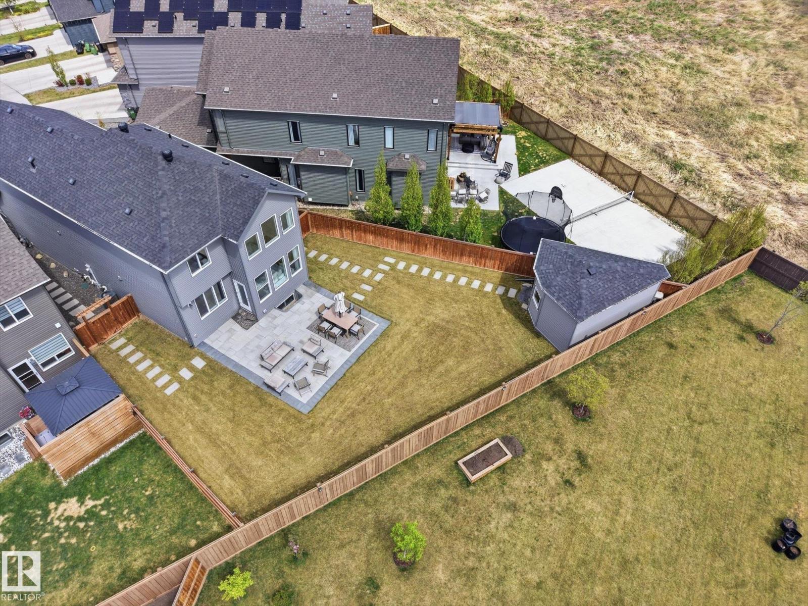 Additional image 3 of 2128 Graydon Hill Crescent SW, Edmonton, AB, T6W4K6
