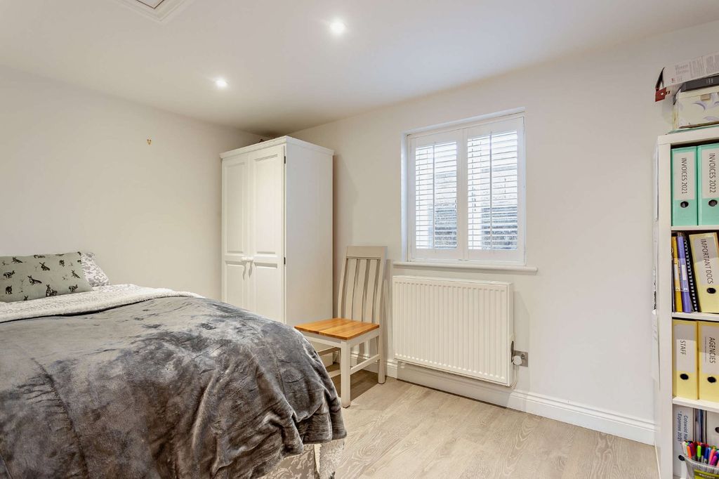 Additional image 30 of 9 bed detached house for saleVictoria Road, Cirencester, Gloucestershire GL7