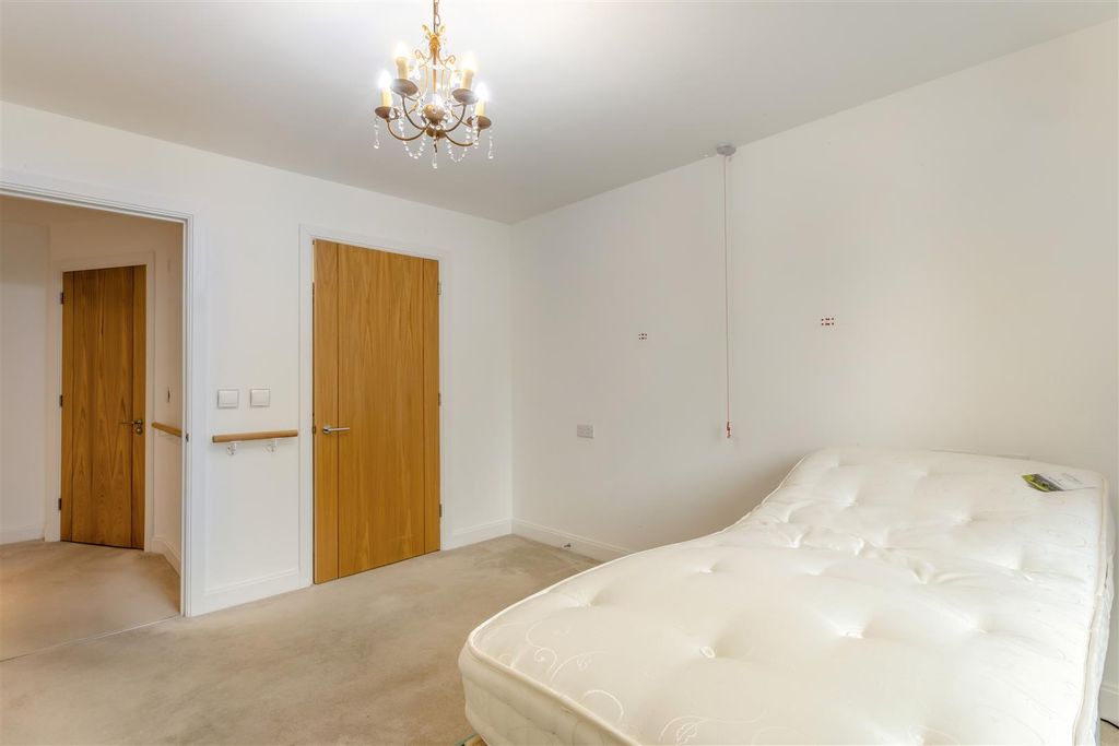 Additional image 10 of 2 bed flat for saleSaxon Gardens, Penn Street, Oakham, Rutland LE15