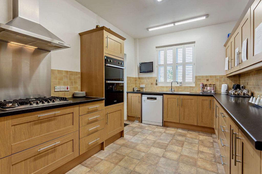 Additional image 16 of 9 bed detached house for saleVictoria Road, Cirencester, Gloucestershire GL7