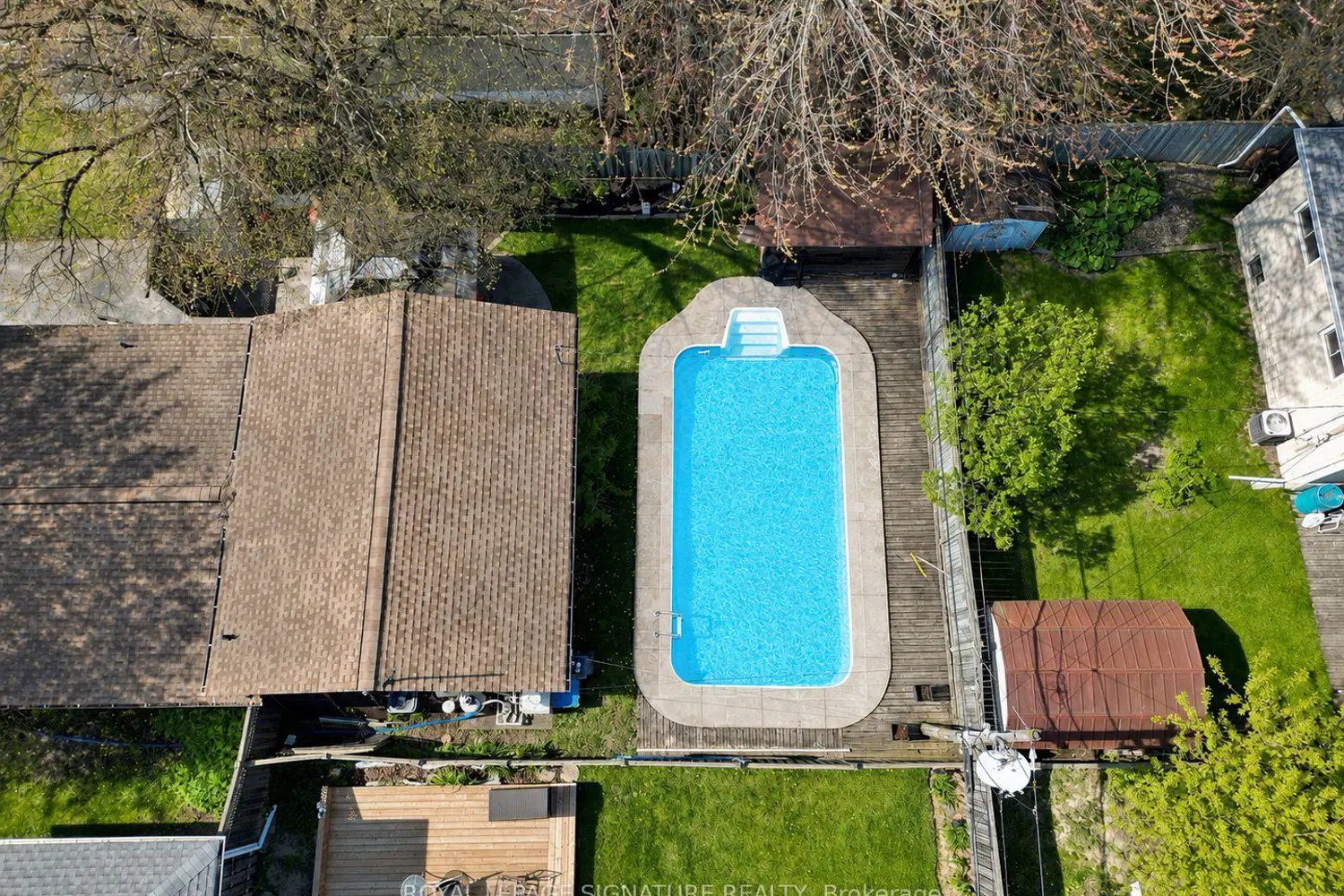 821 Krosno Boulevard