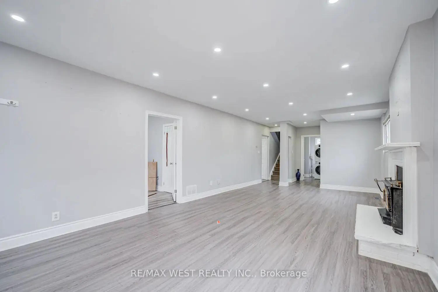 Additional image 4 of 326 Queen Street