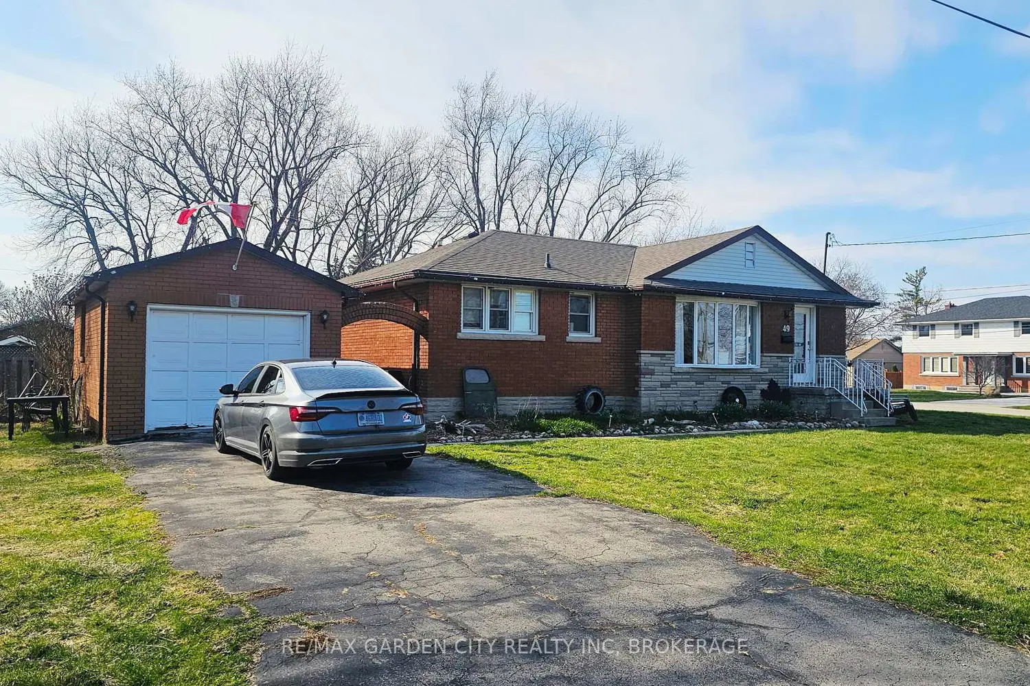 49 Whittaker Avenue