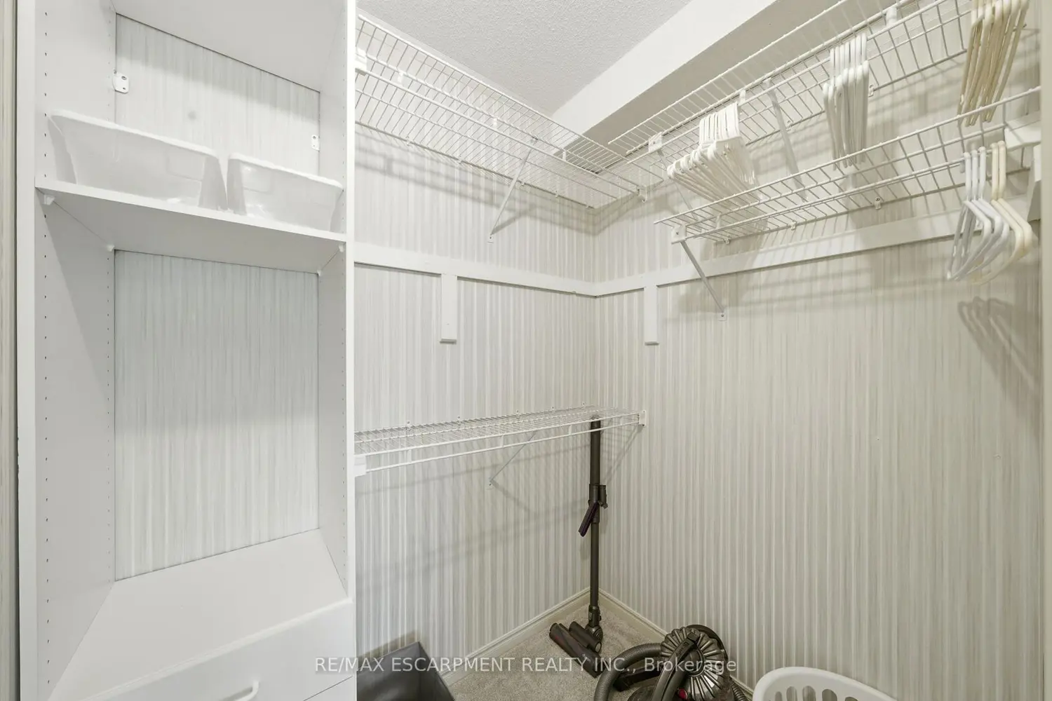 Additional image 11 of 416 Limeridge Road 303