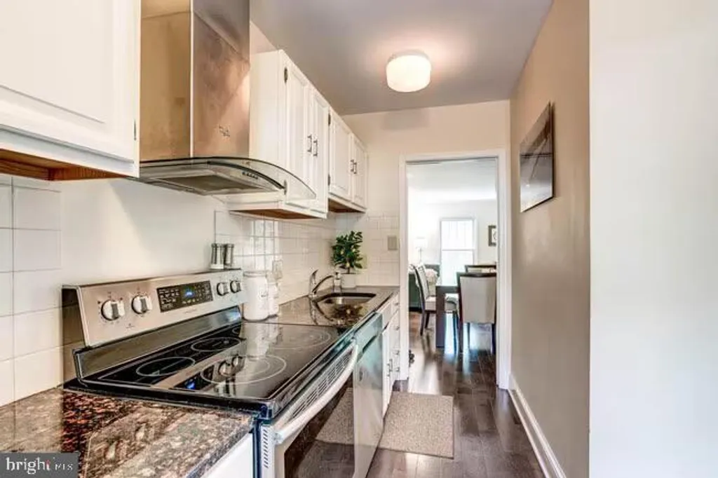 Additional image 7 of 3233 Sutton Place NW Unit A, Washington, DC 20016