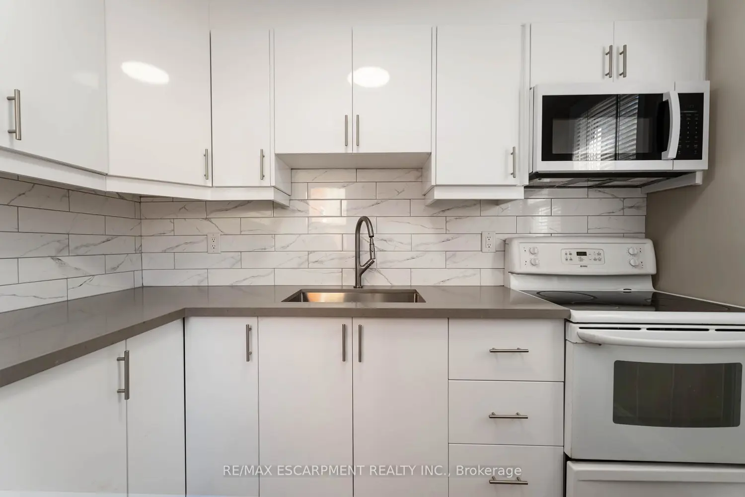 Additional image 4 of 187 Barton Street