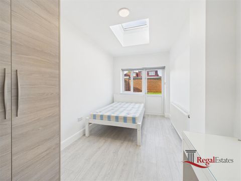 Beaumont Avenue, Wembley HA0, Room to rent