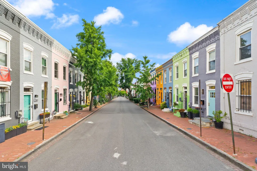 2263 12th Place NW, Washington, DC 20009 photo 2