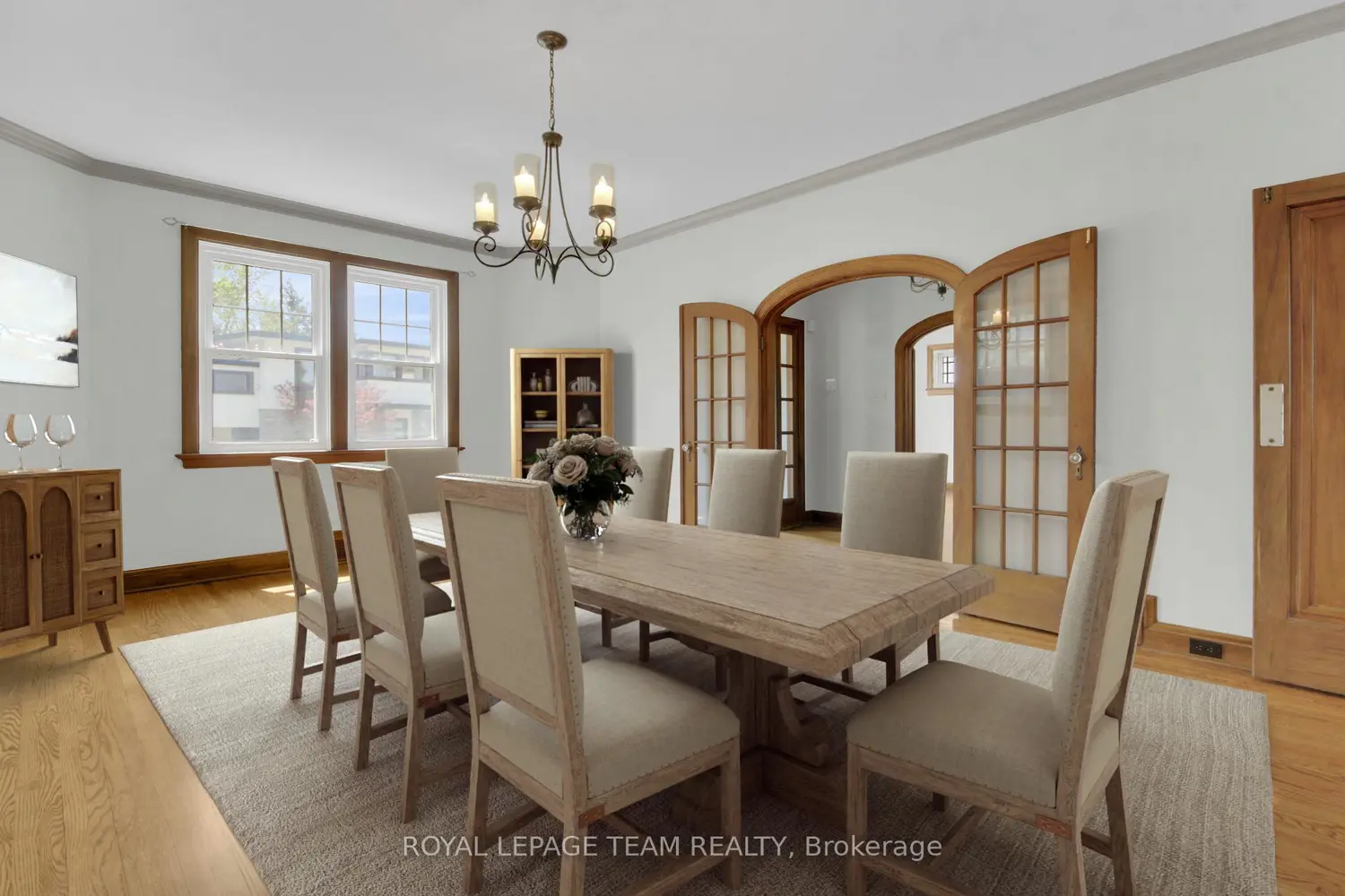 39 Crescent Heights photo 2