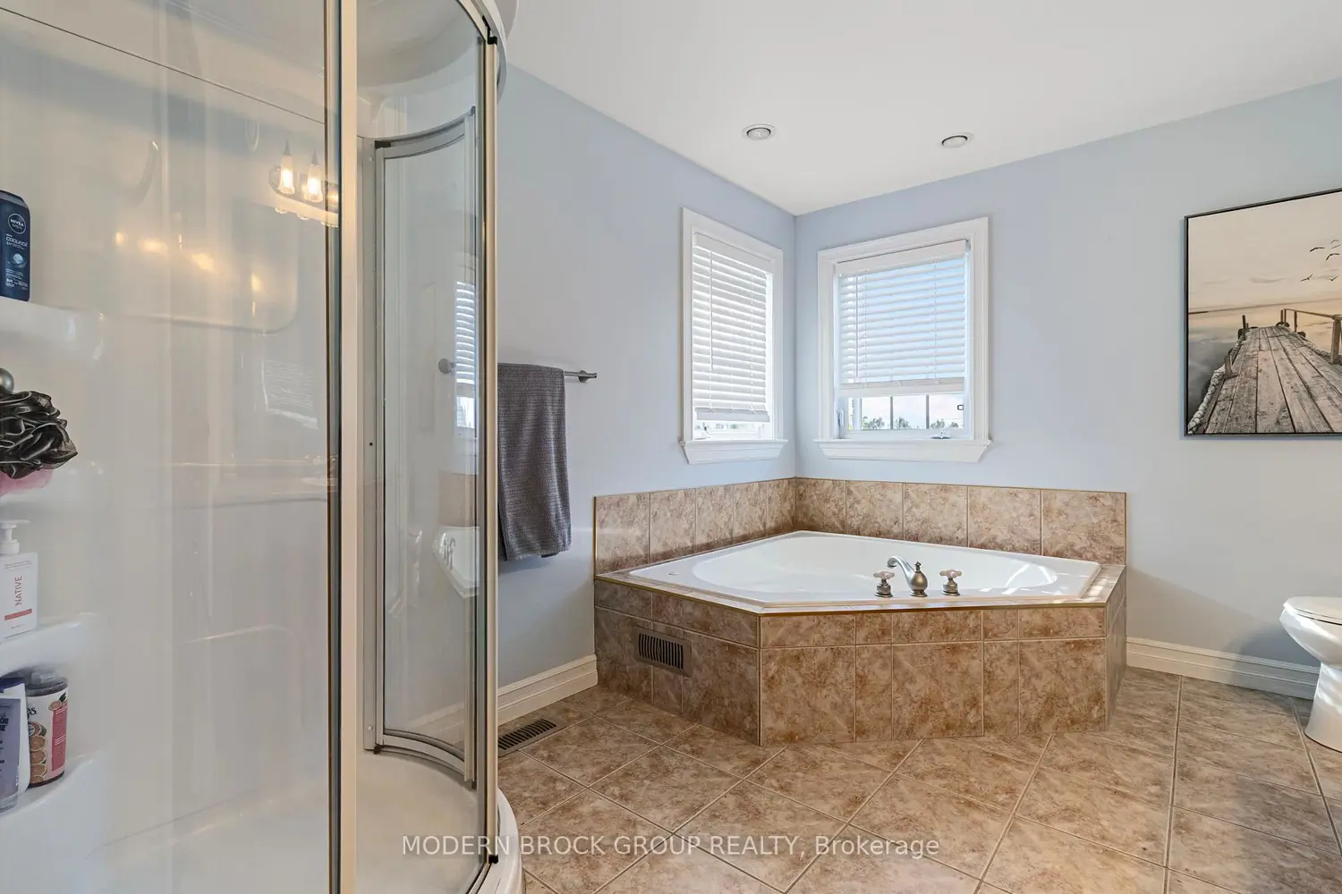 Additional image 8 of 1000 Crestwood Drive