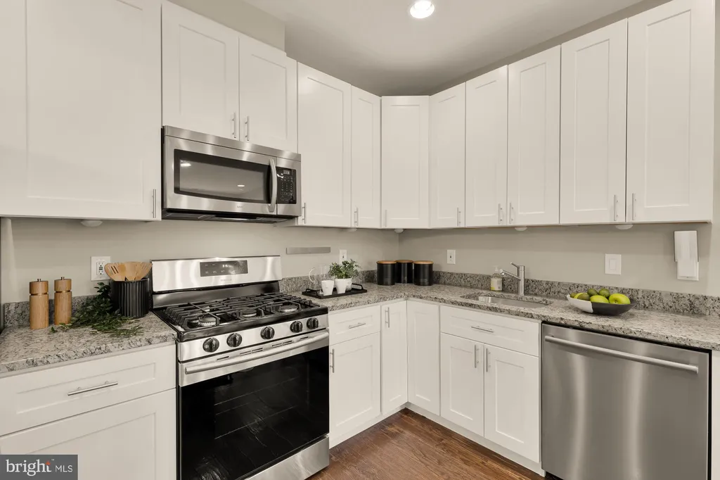 Additional image 8 of 1018 13th Street SE Unit 2, Washington, DC 20003