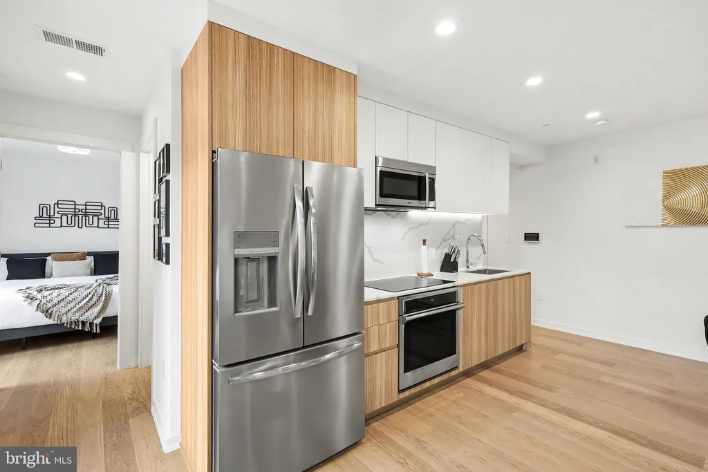 Additional image 6 of 2216 40th Place NW Unit 4, Washington, DC 20007