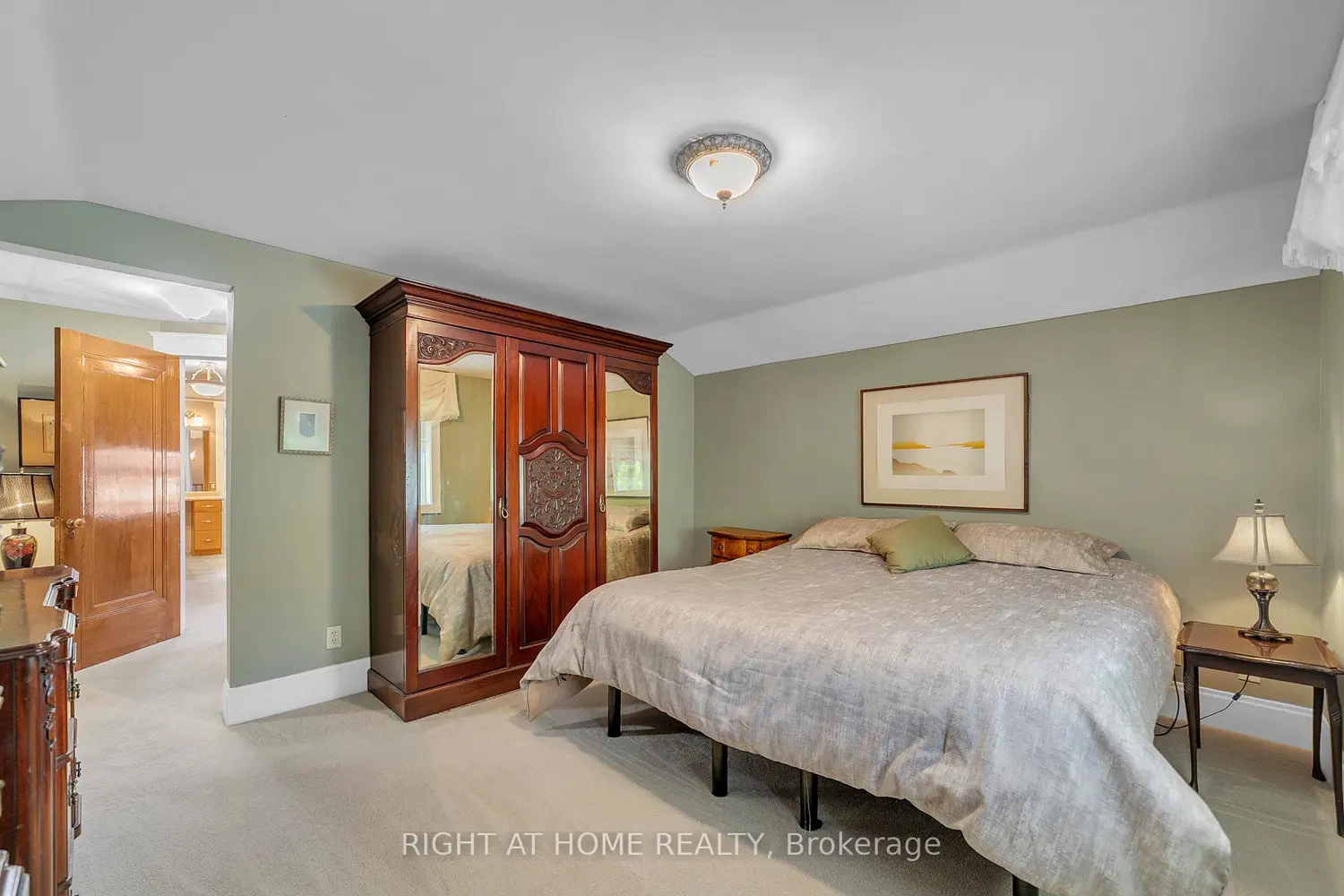 Additional image 11 of 16 Nelles Boulevard