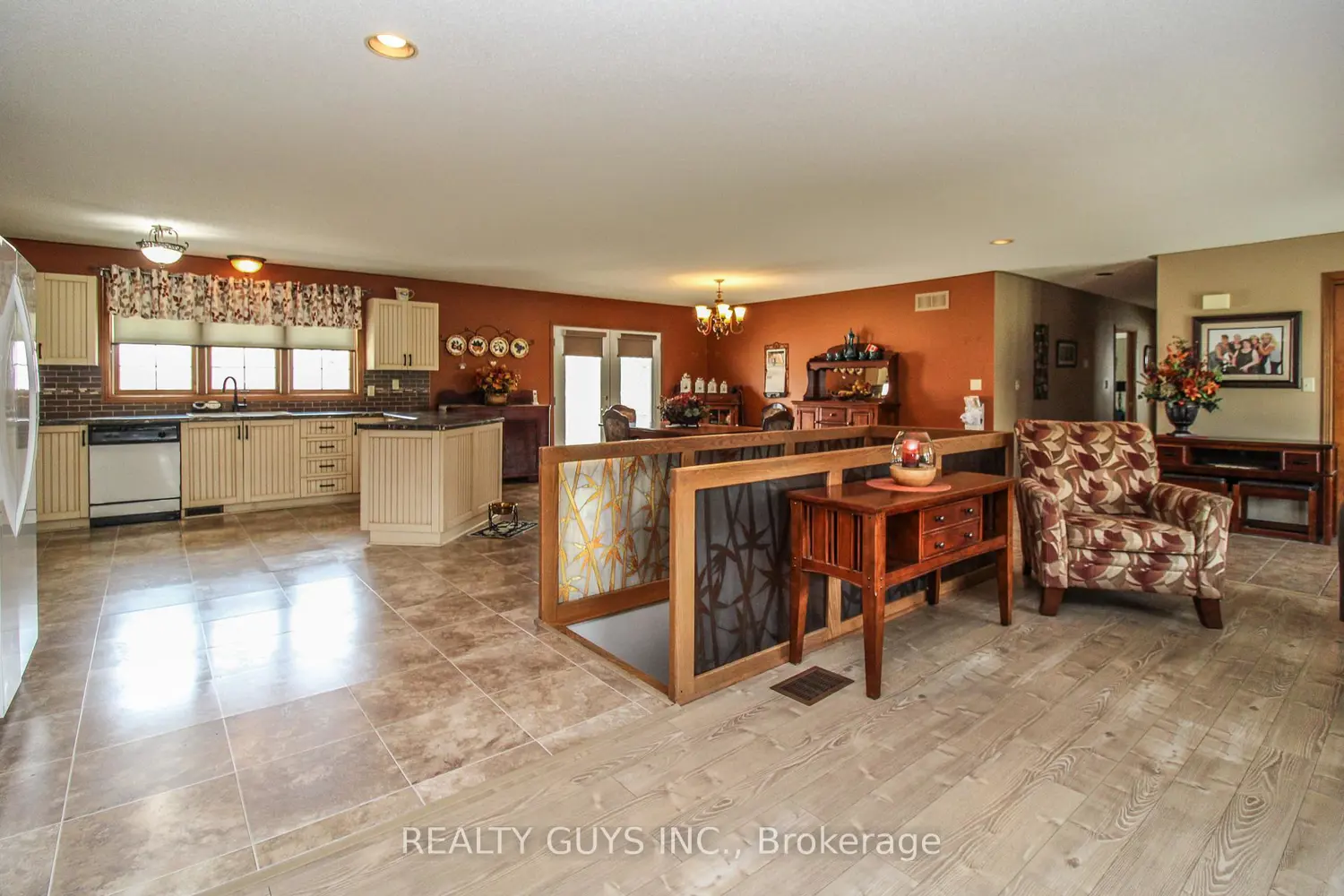 Additional image 9 of 668 Brealey Drive
