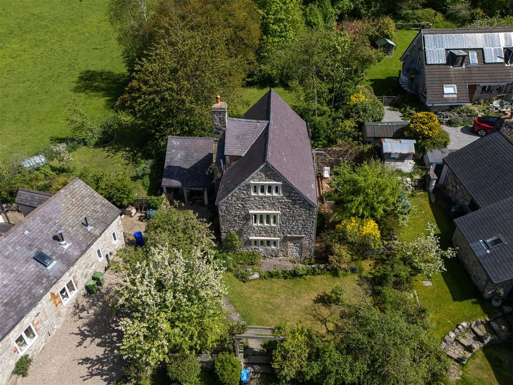 4 bed cottage for saleLlandegla, Wrexham LL11