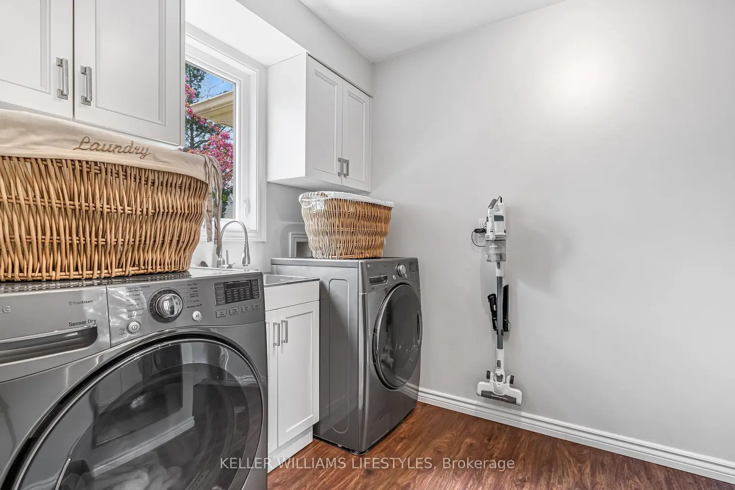Additional image 8 of 39 Summerdale Crescent