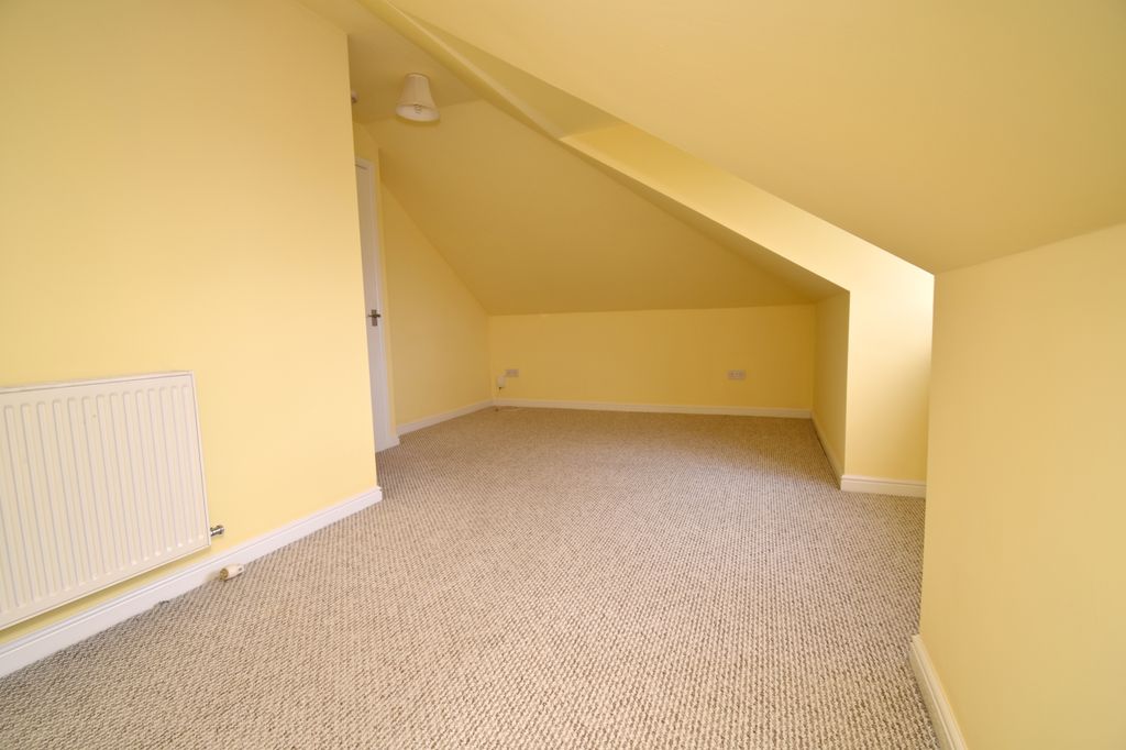 Additional image 17 of 4 bed bungalow for saleDrumry Road, Clydebank G81