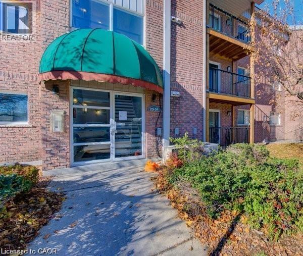 3085 KINGSWAY Drive Unit# 6