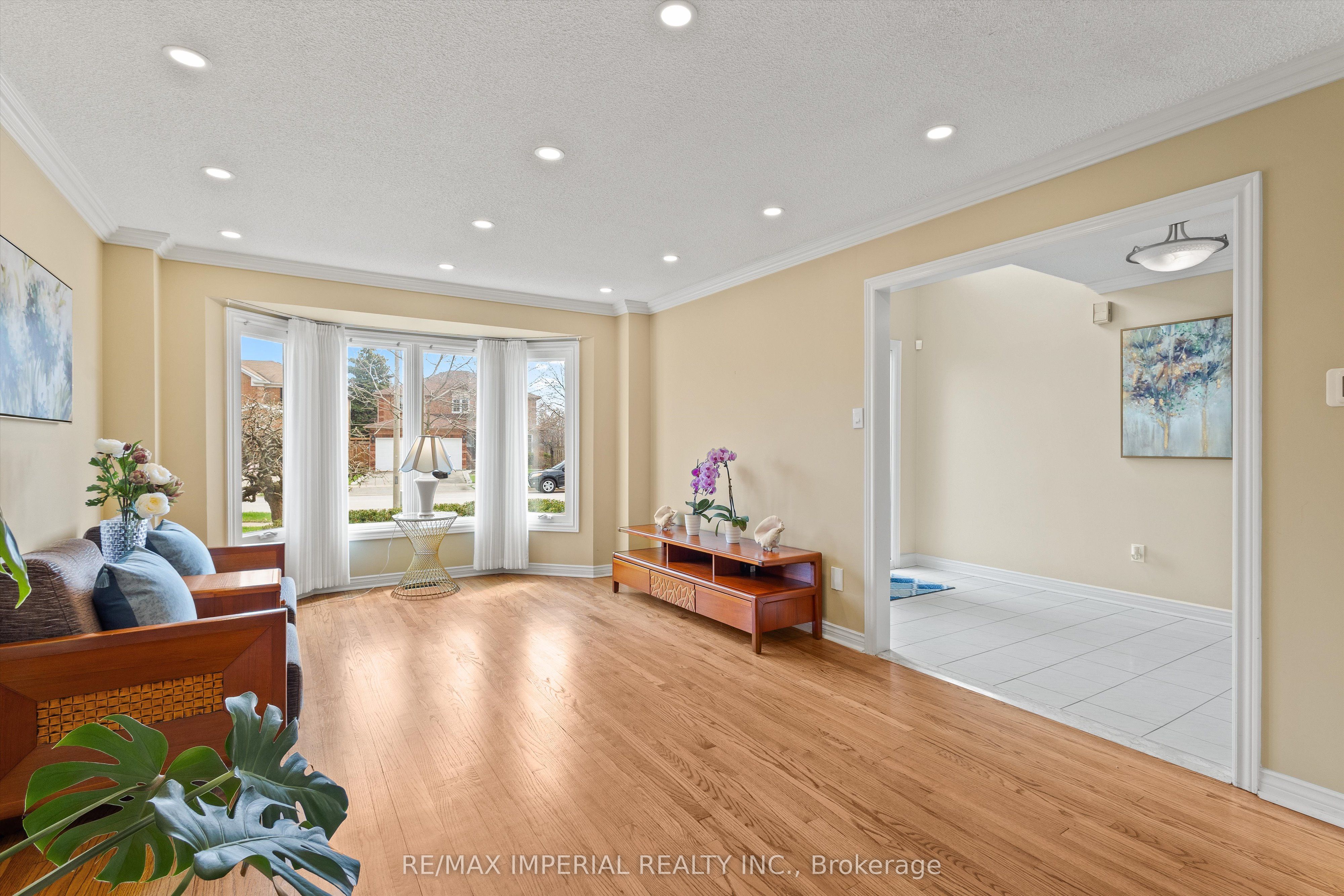 Additional image 4 of 2044 Schoolmaster Circle, Oakville, ON, L6M 3A1