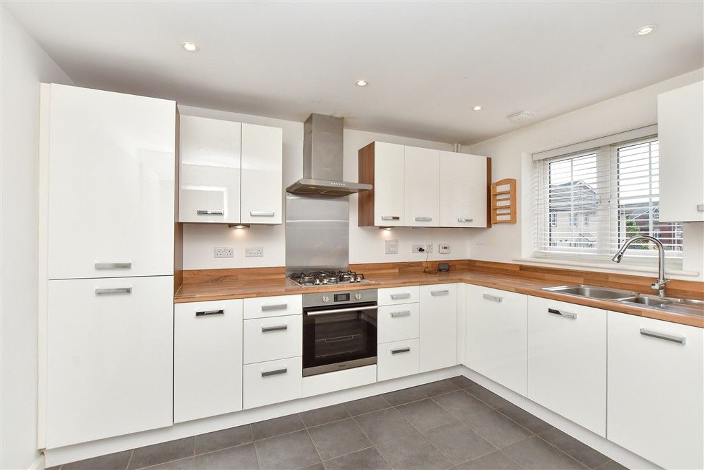 Additional image 3 of 4 bed semi-detached house for saleLeigh Road, Sittingbourne, Kent ME10