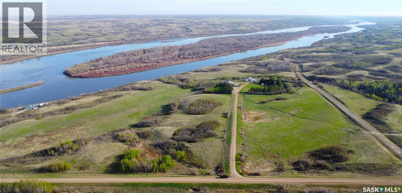 North Saskatchewan Riverfront Estate - 59.7 acs.